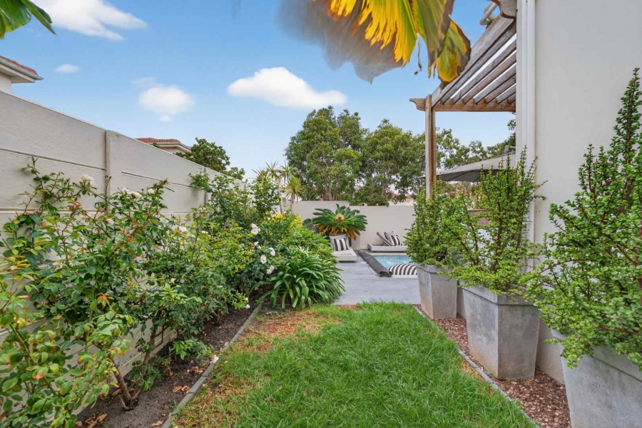 4 Bedroom Property for Sale in Parklands North Western Cape